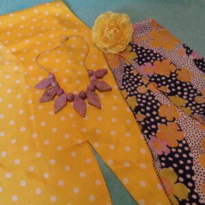 SUNNY GIRL RETRO GIRL YELLOW W DOTS SCARF HIPPIE COLORS TIE STONES NECKL…